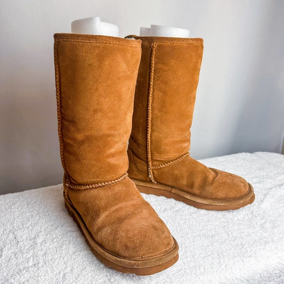 3 FOR $50! 🎁 BEARPAW Elle Tall Boot in Hickory - Picture 2 of 10